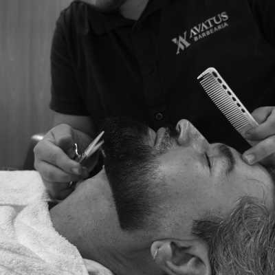 corte-barba-completa-avatus-barbearia-serrinha-bueno